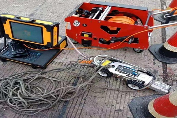 卓资CCTV管道检测机器人